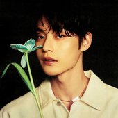 [SCAN] 1st Look Magazine