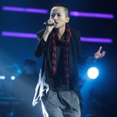 300_singerpic_177529_0.jpg