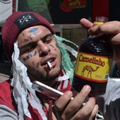LIL' LIXO in  LIL' LIXO - BEBO SCHIN, NÃO CODEÍNA  videoclip.