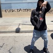 ♛