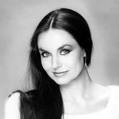 Crystal Gayle