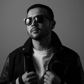 Bravo-press-photo-jacket.jpg