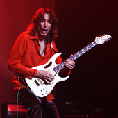 Steve Vai