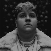 b&w