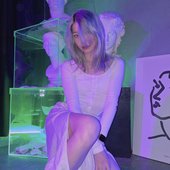 <3