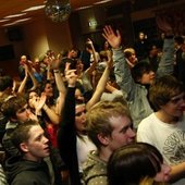 DJ Chamber vs Dr Fish @ Beats on Toast, Frome Football Club - 03/01/2008 - Crowd!