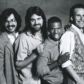 Yellowjackets01.jpg