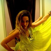Cynthia la teusechan en coulisses