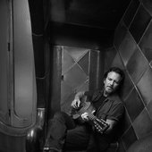 14652_Eddie_Vedder_Barcelona_2019_6C9A5528-BW.jpg