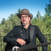 Les Claypool.jpg