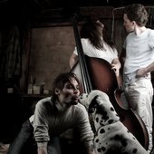 ...musicasten in \"Happy Fish\" happening - 1 (foto by Volgina Tania)