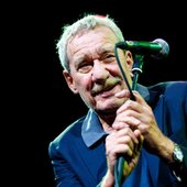ky_347196450_paoloconte-1280x714.jpg