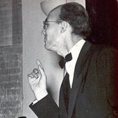 Mladen Guteša conducting (cropped)