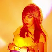 Luna (루나) - Free Somebody - The 1st Mini Album