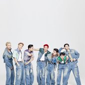 For their debut performance at @Coachella, @Enhypen served with denim-on-denim looks exuding cow.jpg