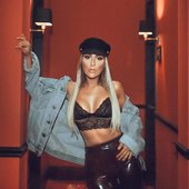 Senna-Gammour-VB-716x700.jpg