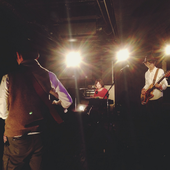 folk squat live photo