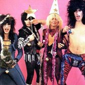 Mötley Xmas & Happy Crüe Year