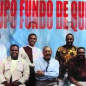 grupo fundo de quintal.jpg