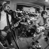 Live photo of Ghost Wounds. Photo by Justin Mondschein