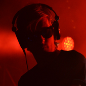 Kavinsky_PNG_120913_03