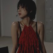 泳兒 | 撞到正
