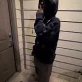 ‎