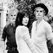 Blonde Redhead - "Barragán" promo shoot