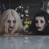 Satin_Puppets-Feature3-21821.jpg