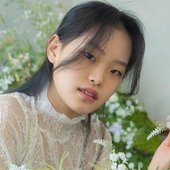 la-flor-nayeong-profile.jpg