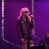 sky-ferreira-primavera-sound-barca-2022-Scratched-Music-youtube.jpg