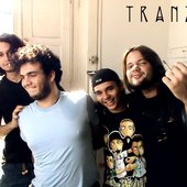 Todo mundo direitinho pra foto... XD~~
