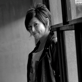 岸谷香 2014年