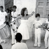 Beth Carvalho em Tem Criança no Samba, 1984, TV Globo