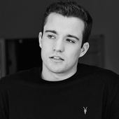 Stephen Puth.png