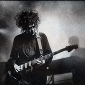 Robert Smith  (The Cure)