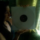 Vanessa Carlton holding a Rabbits on the Run vinyl LP. 7/28/2011