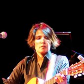 800px-Tanita_Tikaram_2016_Utrecht.jpg