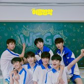 Concept Image #4 (방학식 ver.)  더윈드 (The Wind) 1st Single Album [Ready : 여름방학]