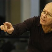 PeterNeumann-conductor.jpg