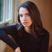 sophia-blake-Q2Yw3.jpg