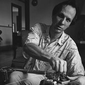 Adrian-Belew1.jpg