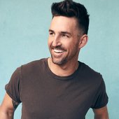 01-Jake-Owen-cr-Robby-Klein-2019-press-billboard-1548.jpg