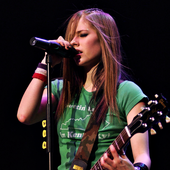 Avril Lavigne-59.png