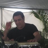 Sammy Figueroa live @ DWNTOWN Miami Concert series launching at Book Fair 20081114