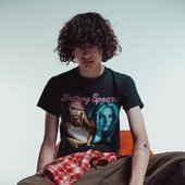 glaive with the Britney Spears shirt on