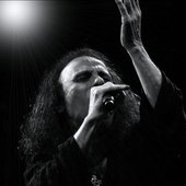 DIO live (B&W)