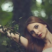 barbora-mochowa-mavnutim-kridel-havranich1.jpg