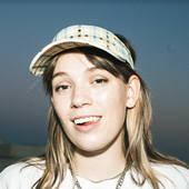 Maddie+Jay+headshot+2.png