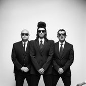 Puscifer_Travis-Shinn34775_2000-modified.jpg
